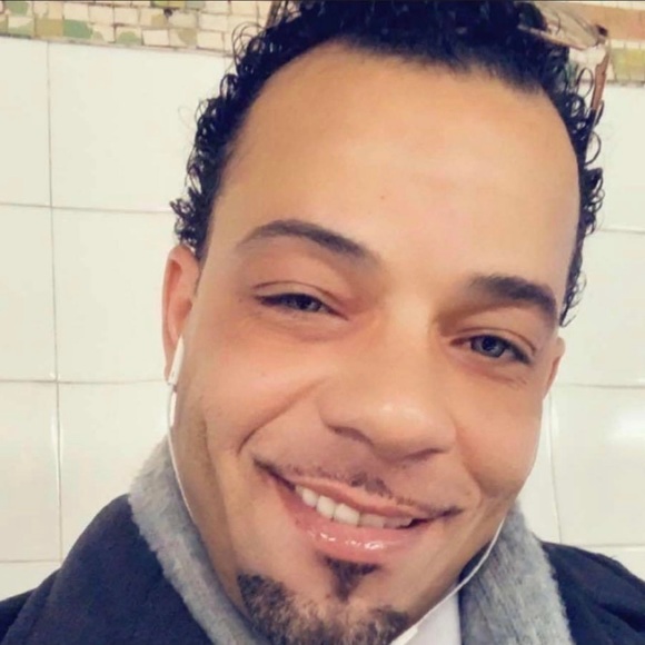 Meet your Posher, Leroy - Picture 1 of 1